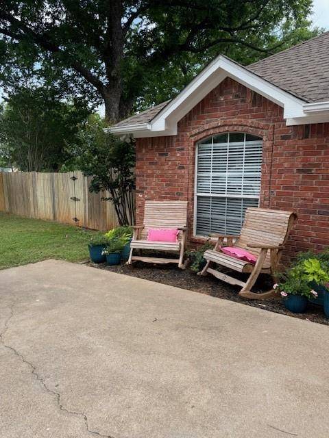 9020 Monticello Drive, Granbury, TX 76049