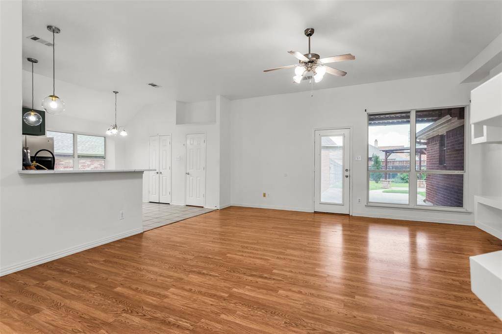 1207 E Oak Street, Wylie, TX 75098