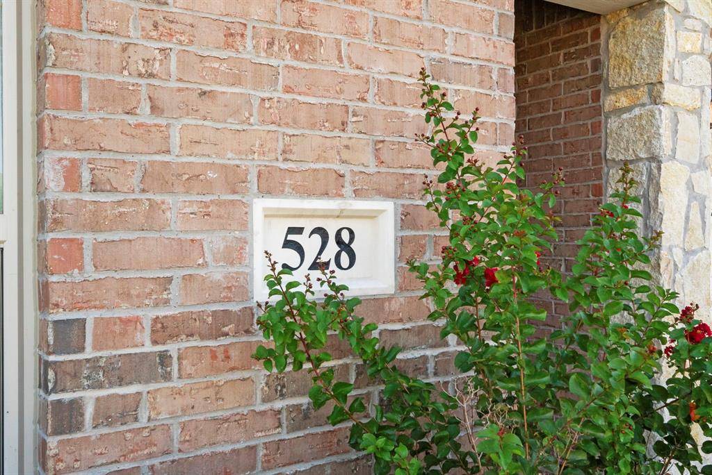 528 Retama Drive, Fort Worth, TX 76108