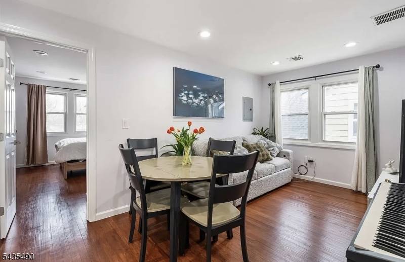 106 Speer Ave #3, Clifton City, NJ 07013