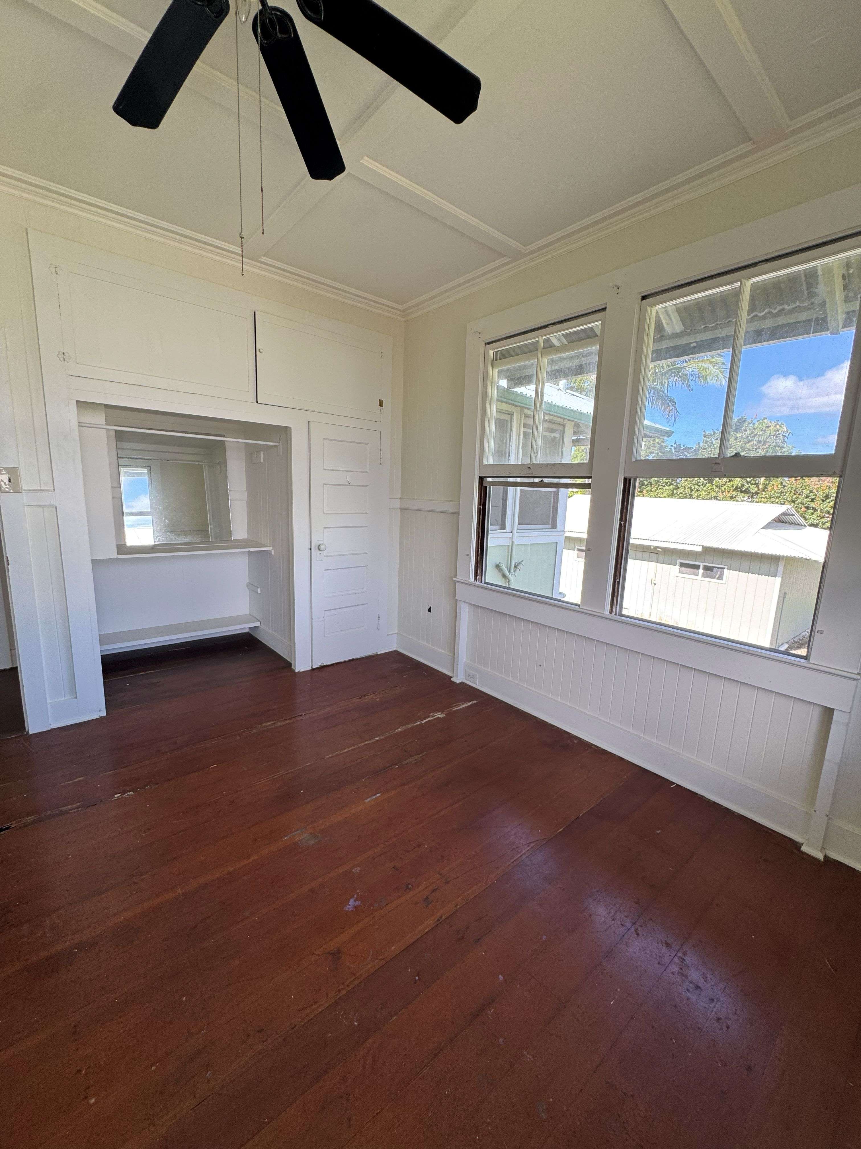 524 LAUKAPU ST, Hilo, HI 96720