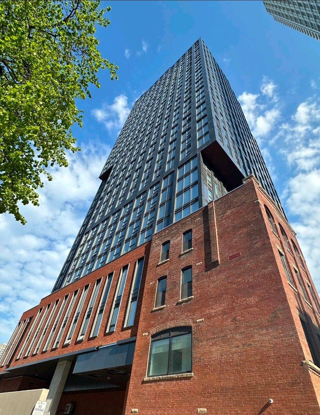 100 Queen ST E #2506, Toronto C08, ON M5C 0B5