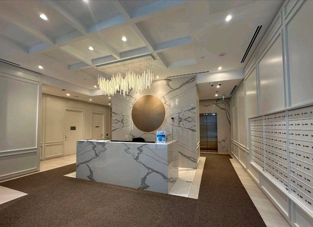100 Queen ST E #2506, Toronto C08, ON M5C 0B5