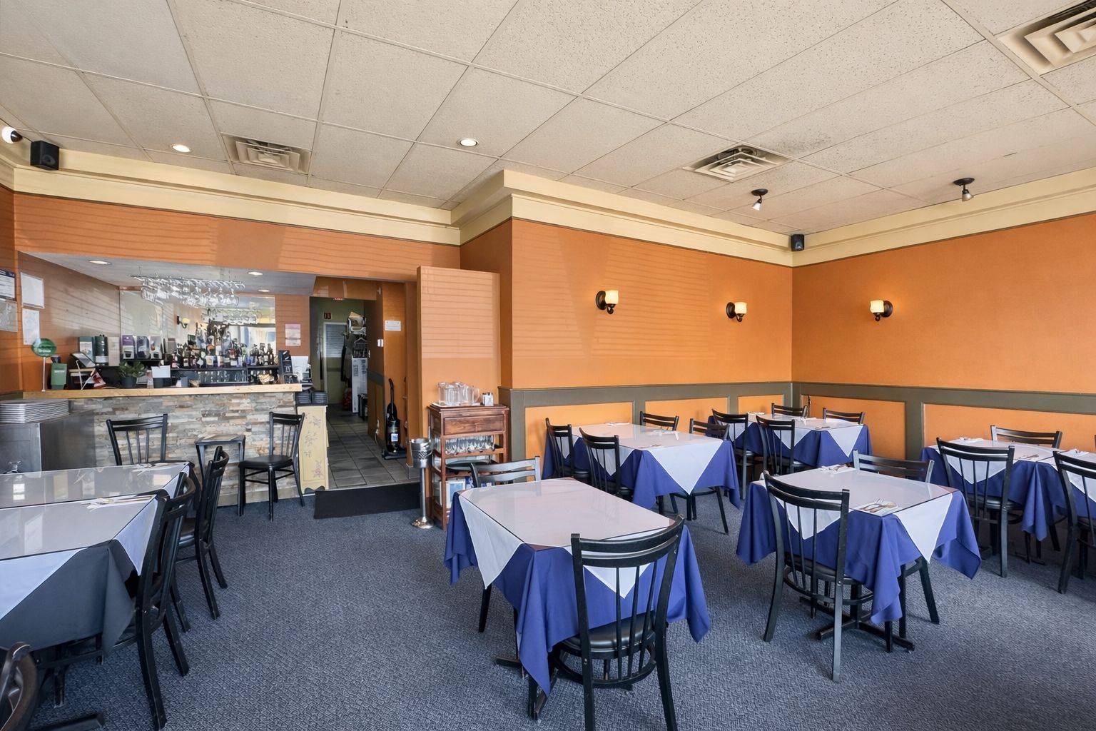 2280 Carling AVE #7, Britannia Heights - Queensway Terrace N And Area, ON K2B 7G1