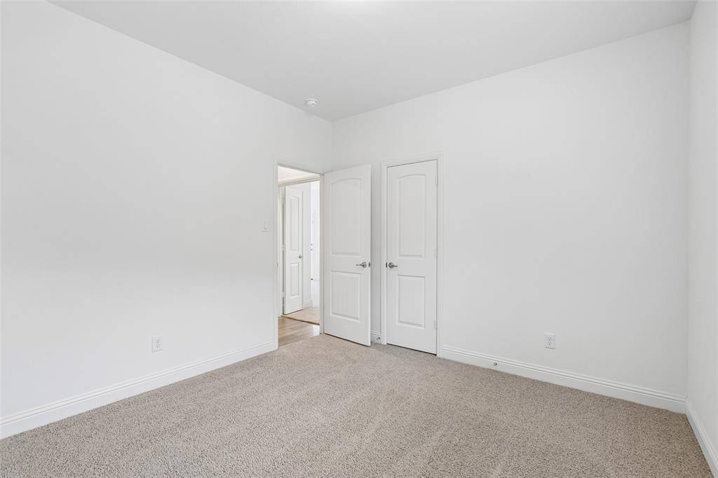 568 Val Verde Street, Aubrey, TX 76227
