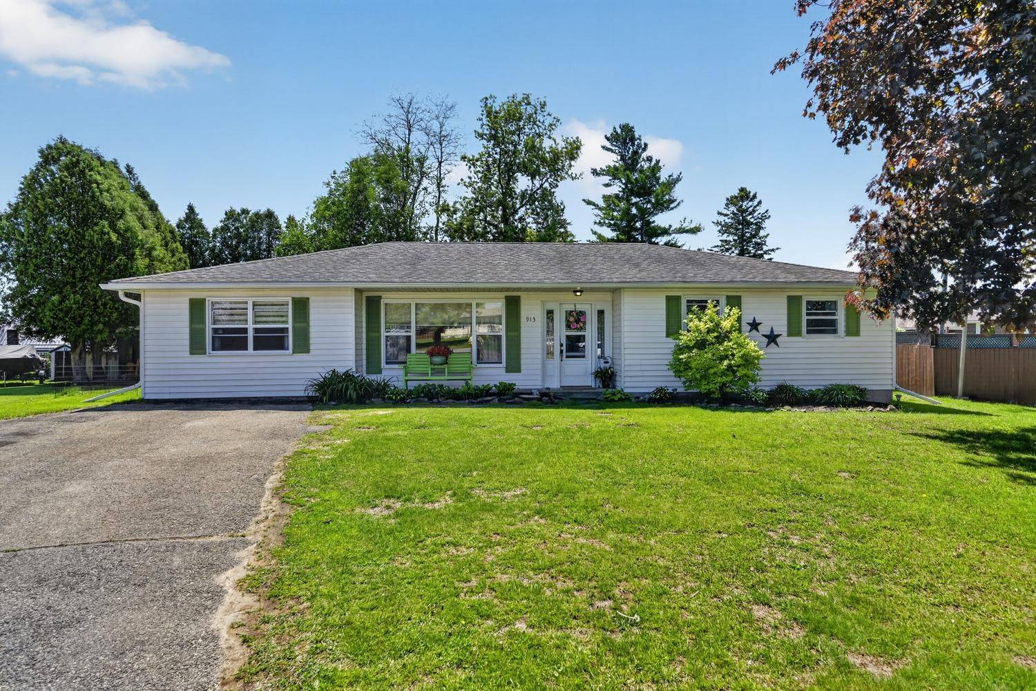 913 George ST, Edwardsburgh/cardinal, ON K0E 1E0