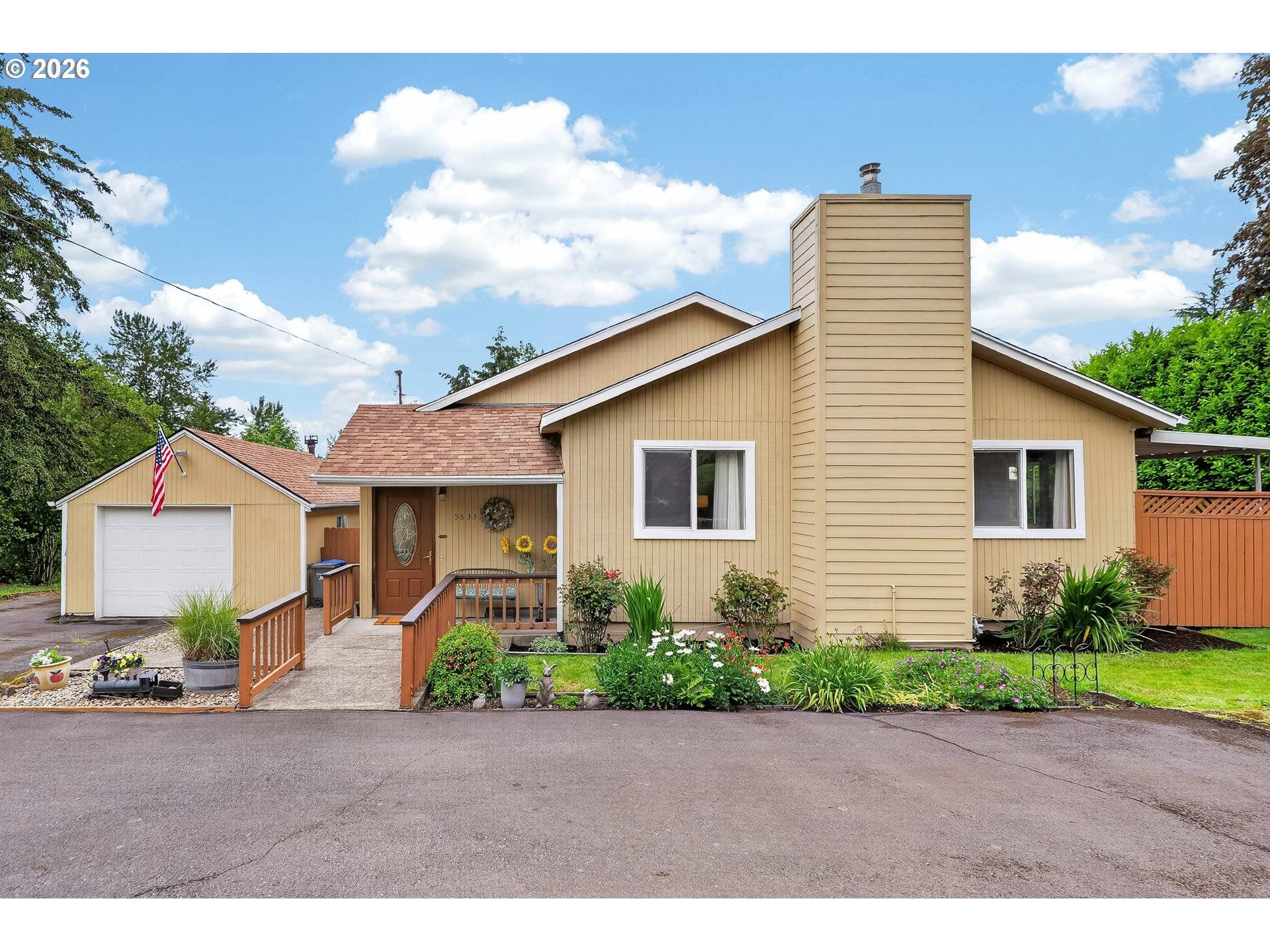 5833 SW GARDEN HOME RD, Portland, OR 97219
