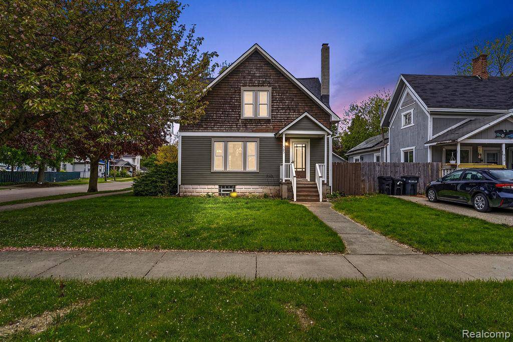 305 N Almont AVE, Imlay City, MI 48444