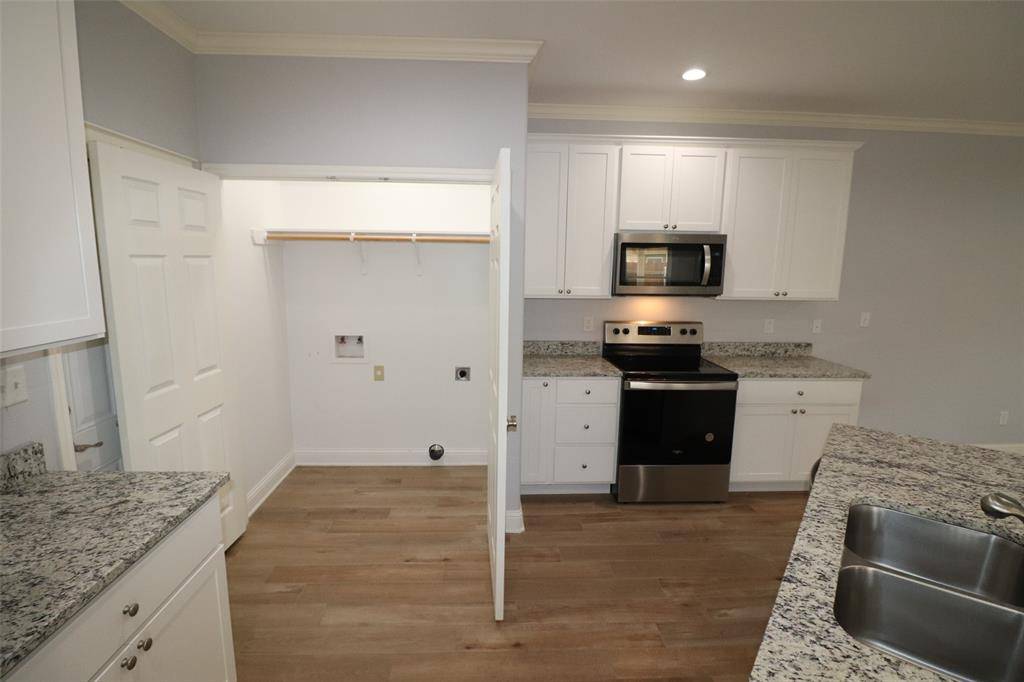 1419 Waterstone Drive, Brownwood, TX 76801