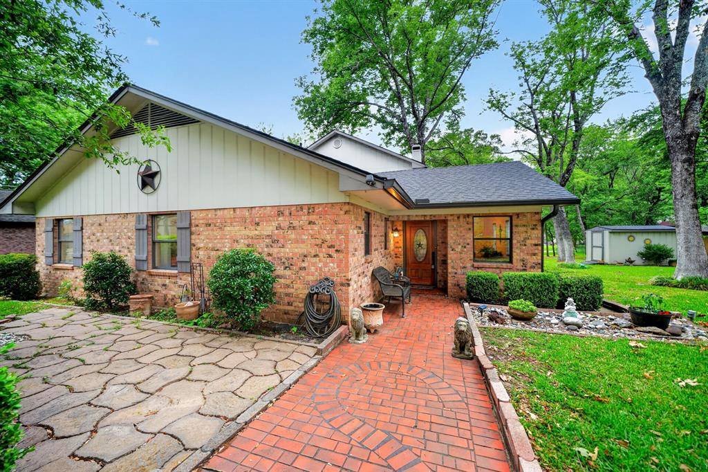 120 Turners Circle, Mabank, TX 75156