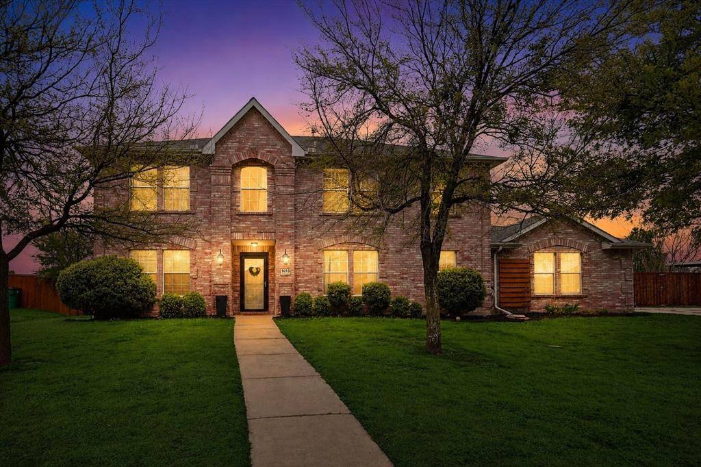 1016 Ridgetop Drive, Justin, TX 76247