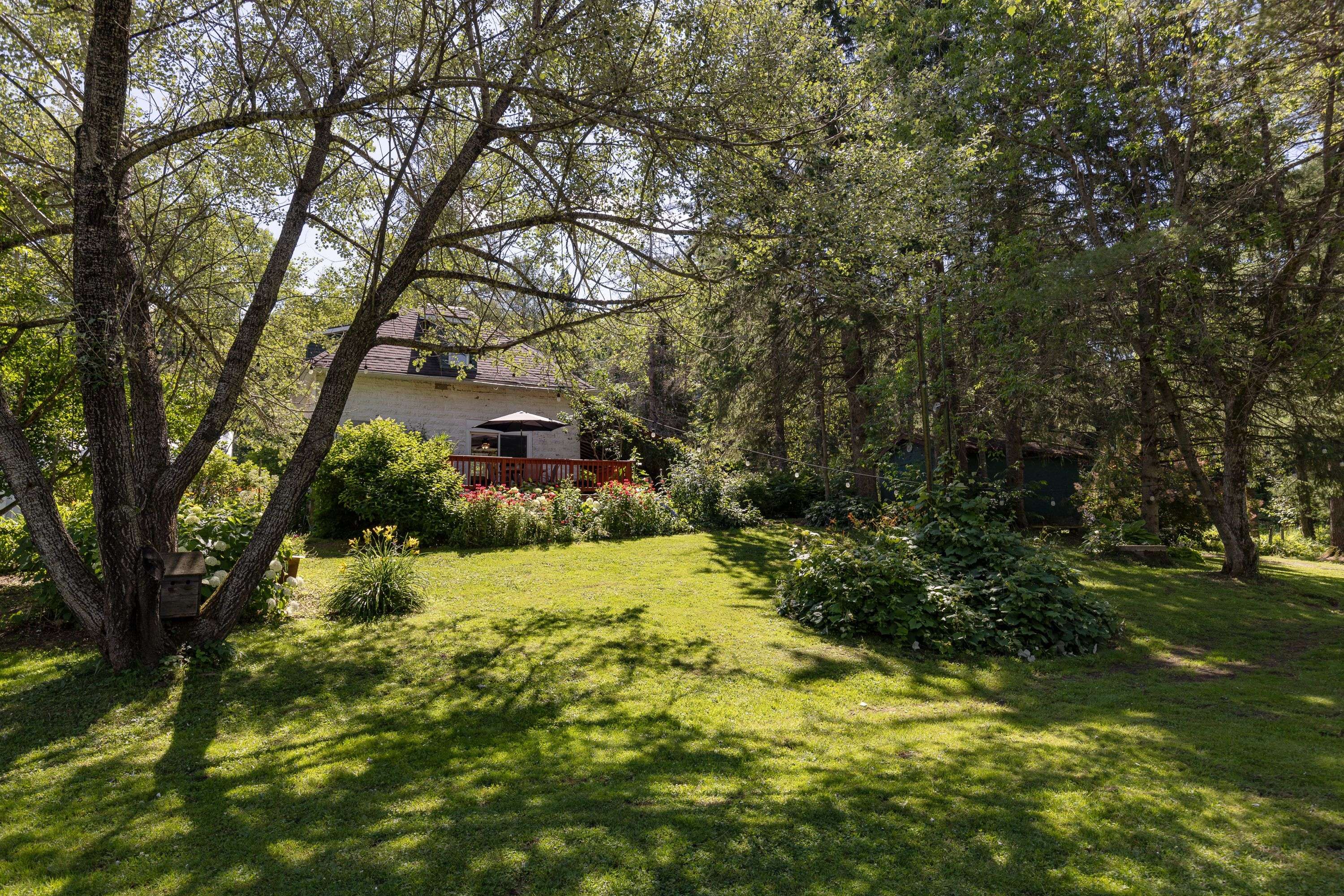 2322 Old Muskoka RD, Huntsville, ON P0B 1M0