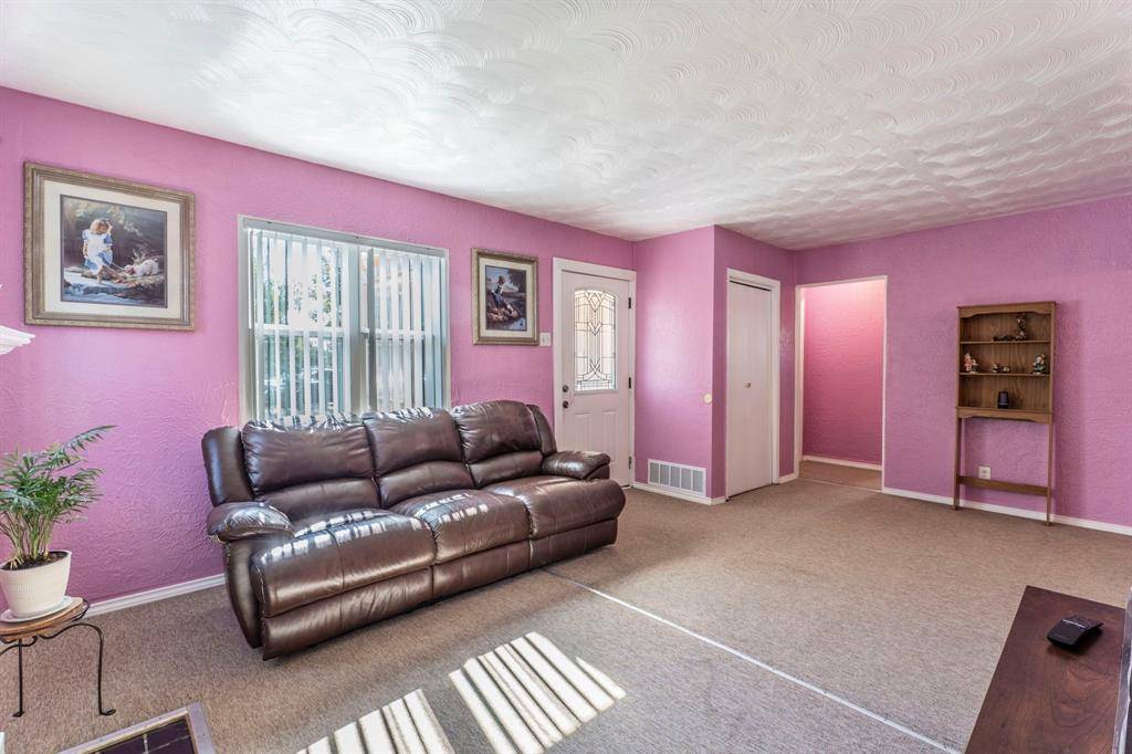 3055 Frio Drive, Dallas, TX 75216