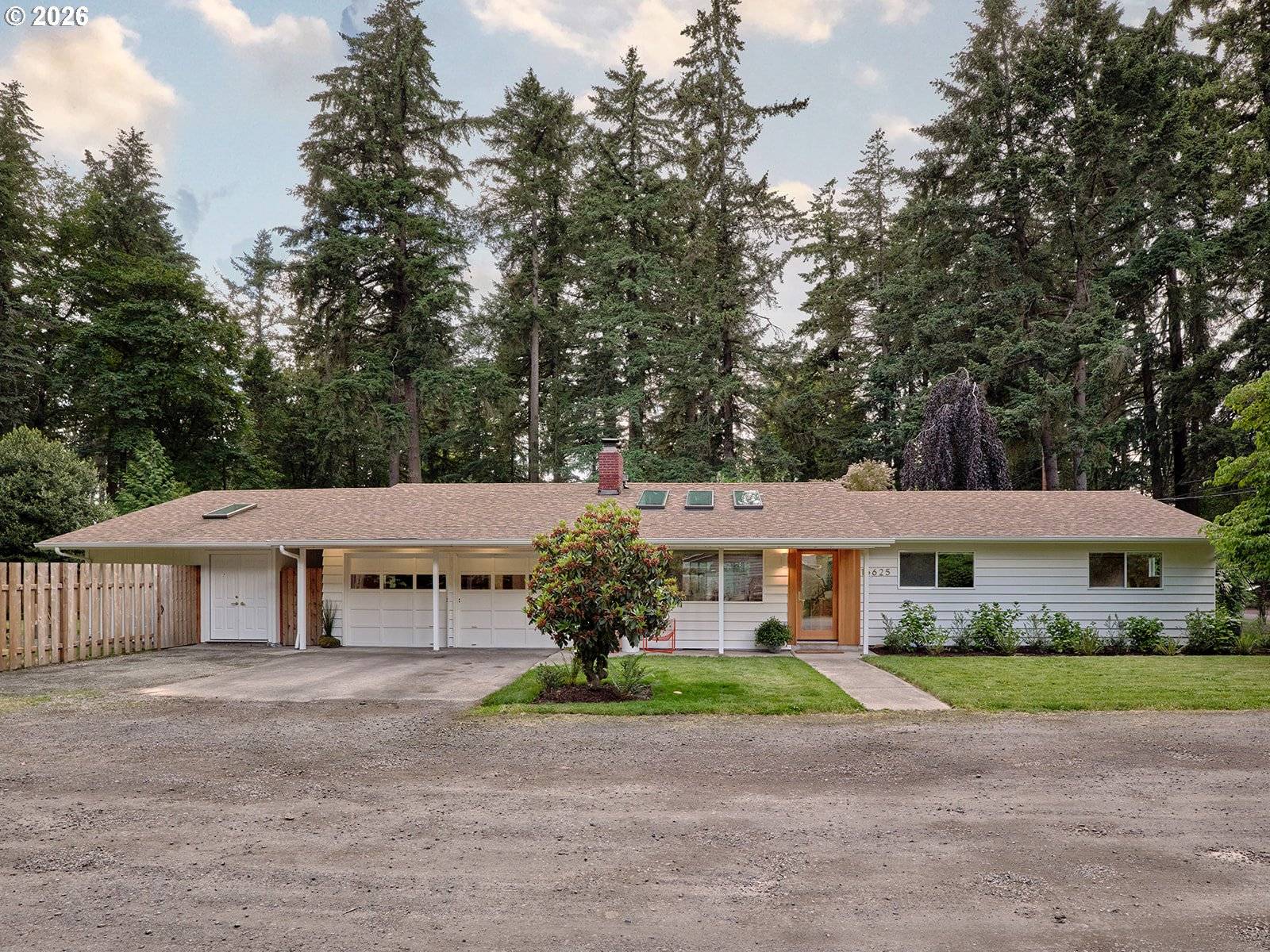 16625 ASTOR AVE, Lake Oswego, OR 97035
