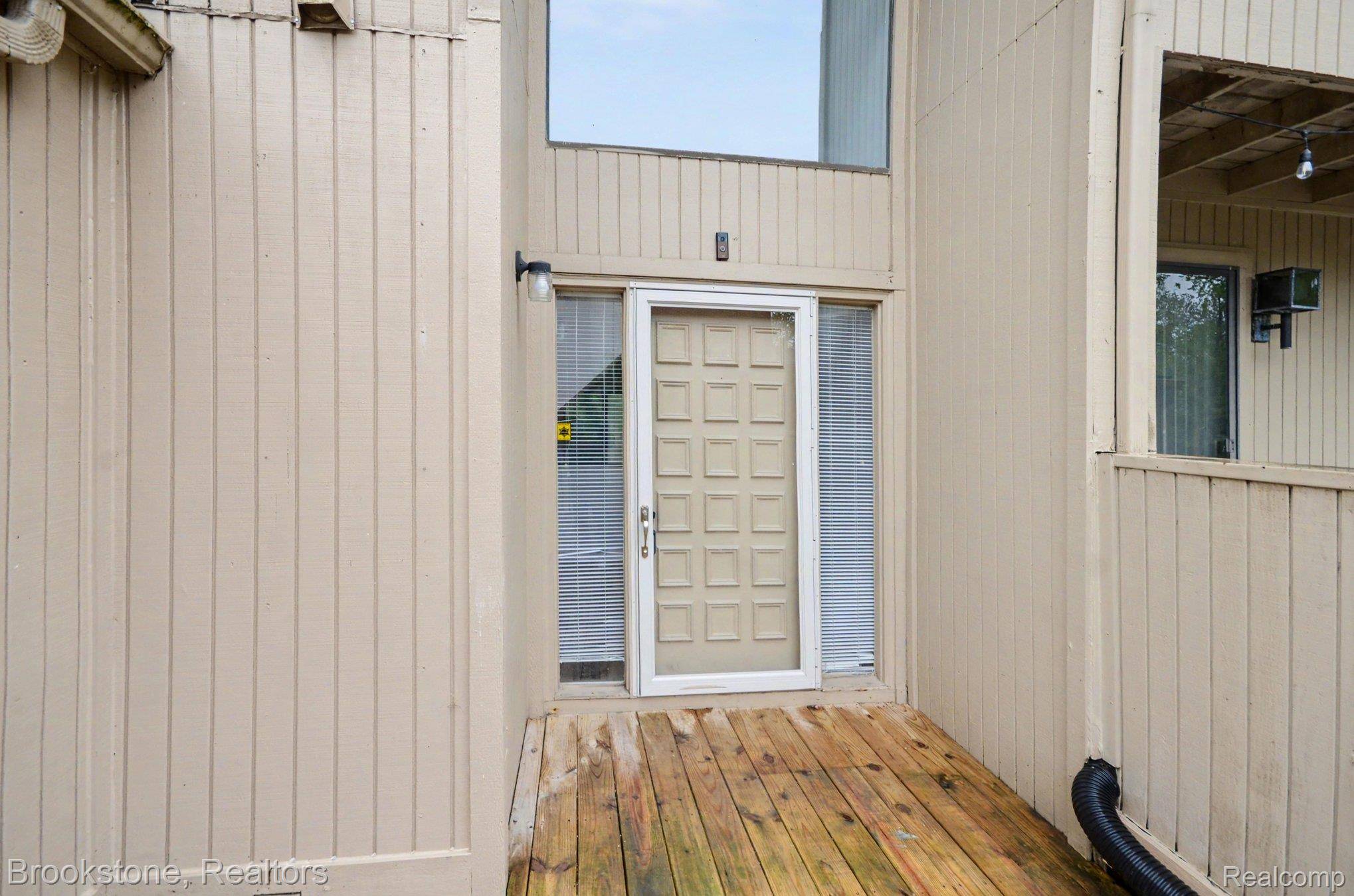 7440 Azalea CT, West Bloomfield Charter Township, MI 48322