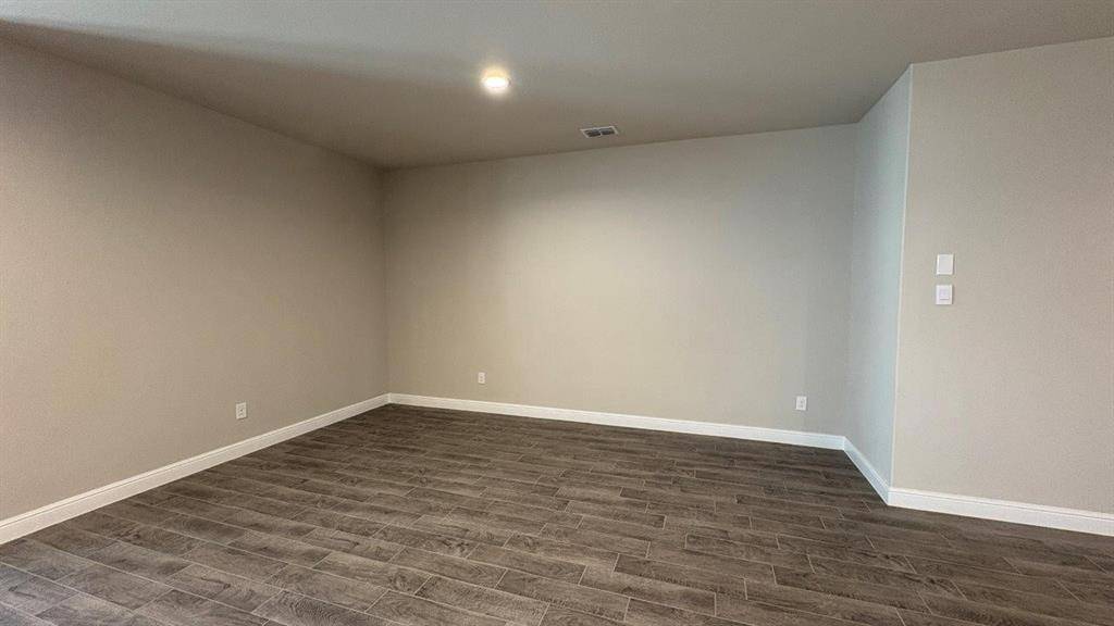 4125 CORNERSTONE Circle, Granbury, TX 76048