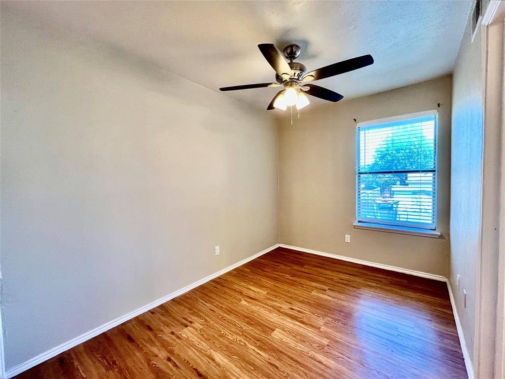 2526 W Prairie Street #205, Denton, TX 76201