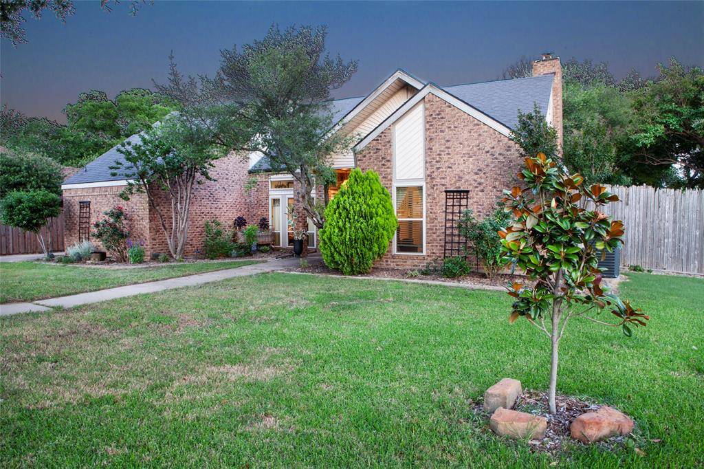 810 Highland Hills Lane, Highland Village, TX 75077