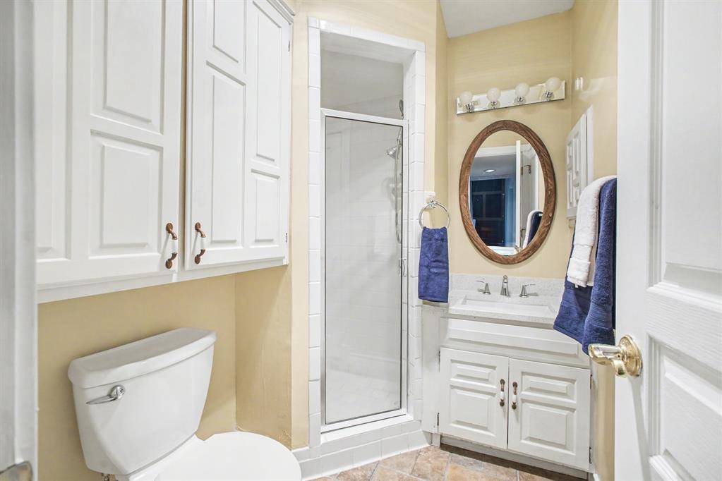 2920 Shady Lake Circle, Carrollton, TX 75006