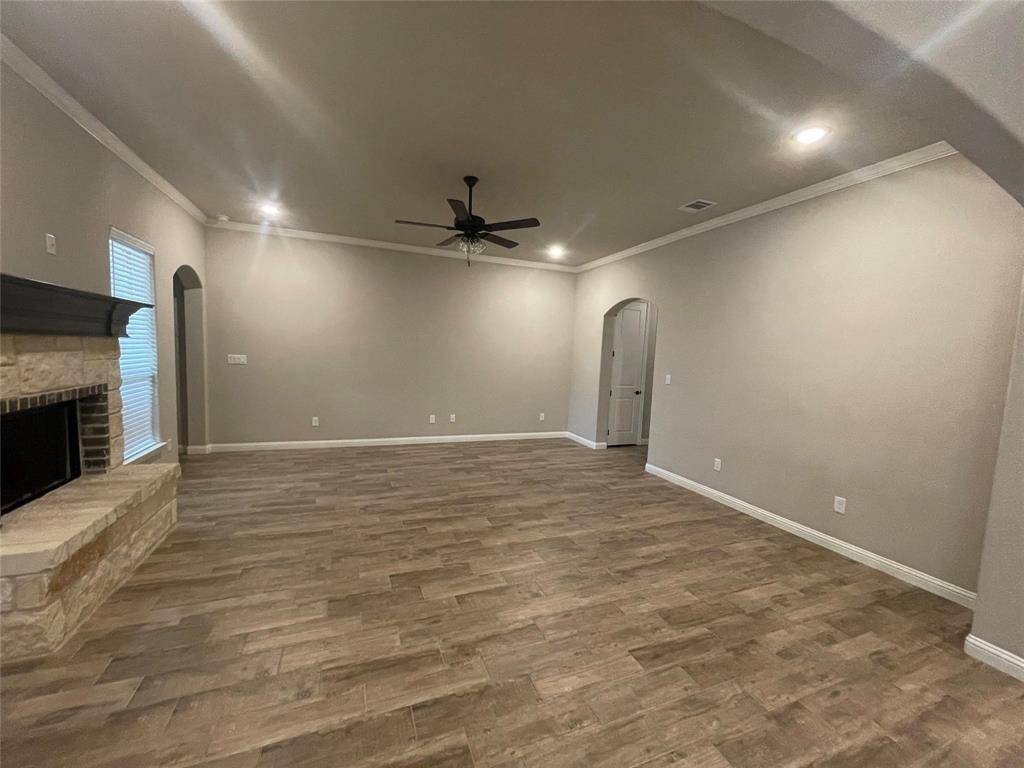 3022 Promenade Drive, Granbury, TX 76049