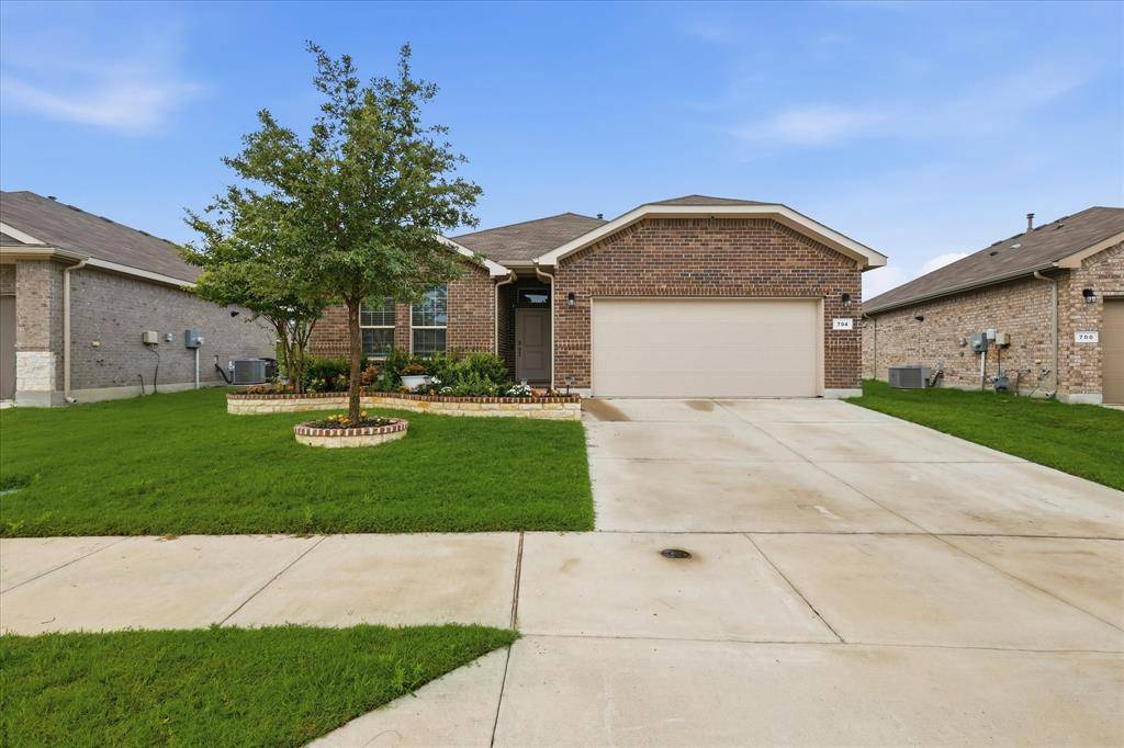 704 Wilmott Terrace, Fort Worth, TX 76247