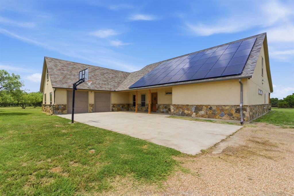 927 Prickly Pear Trail, Gordon, TX 76453