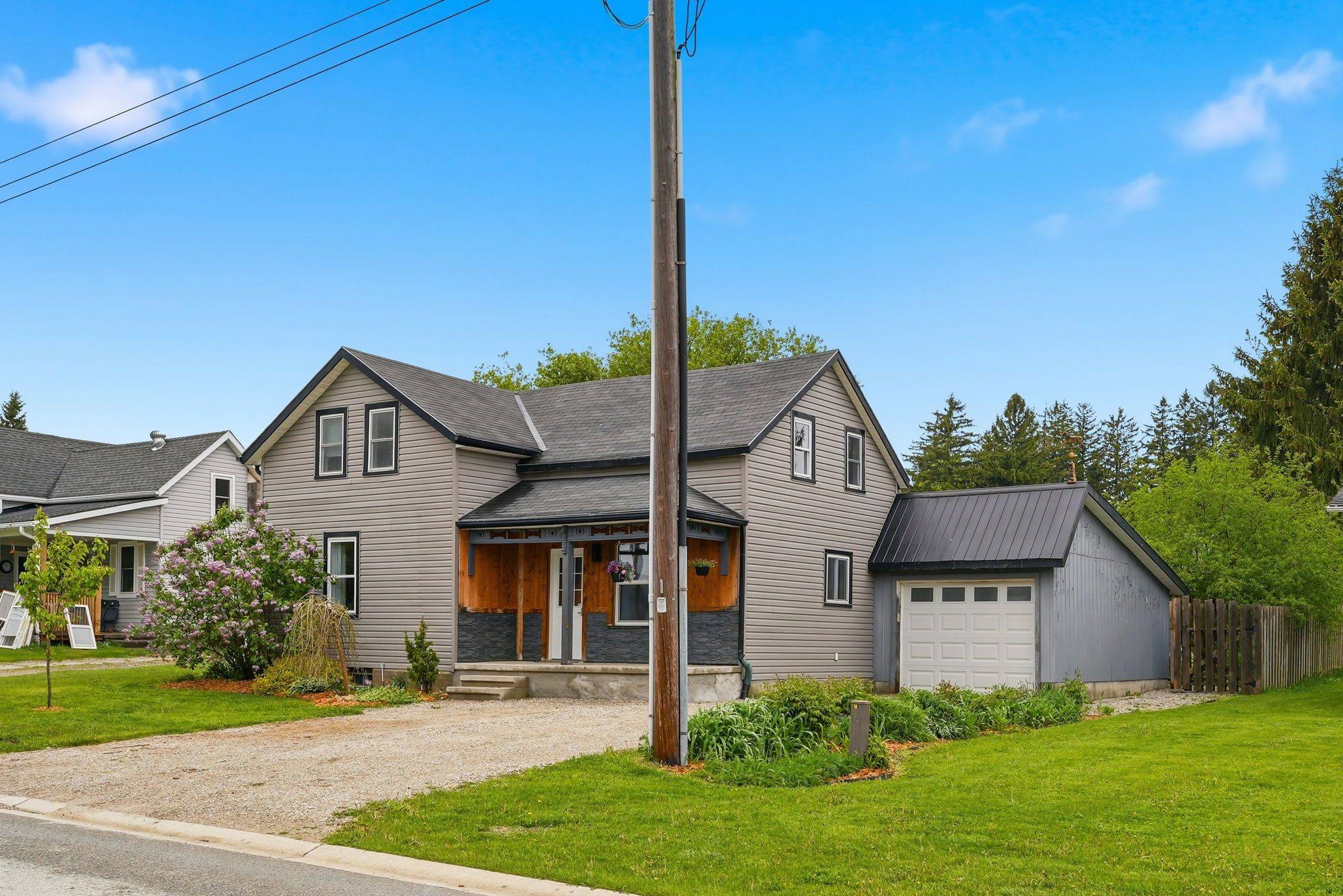 19 Whitechurch ST, Huron-kinloss, ON N0G 2W0