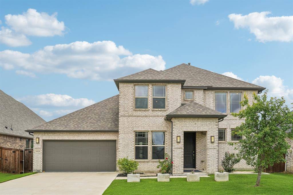 10120 Lakemont Drive, Fort Worth, TX 76131