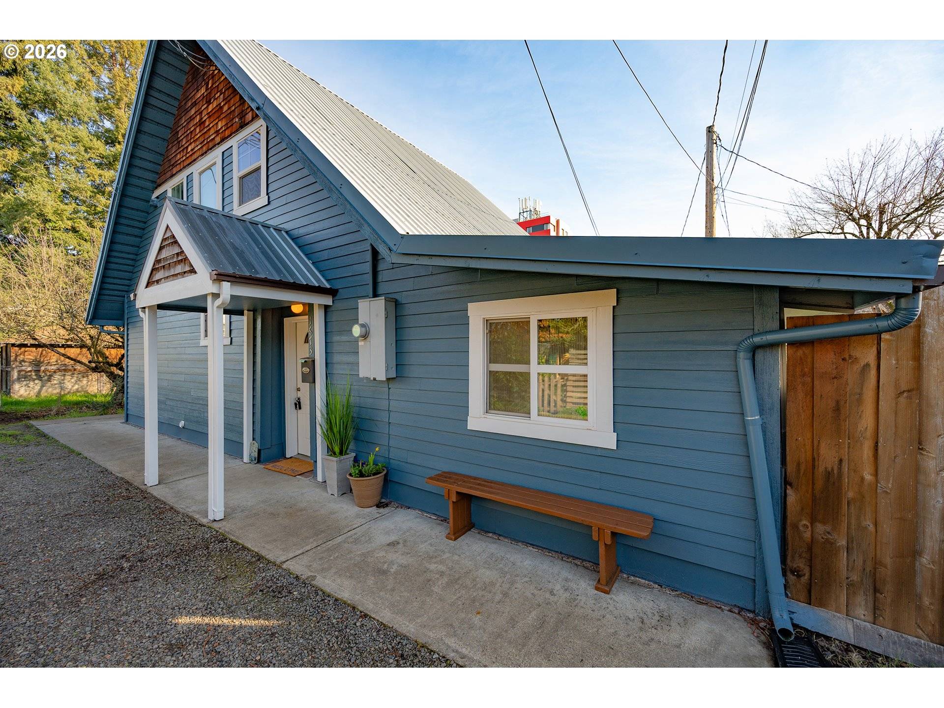 1673 Olive ALY, Eugene, OR 97405