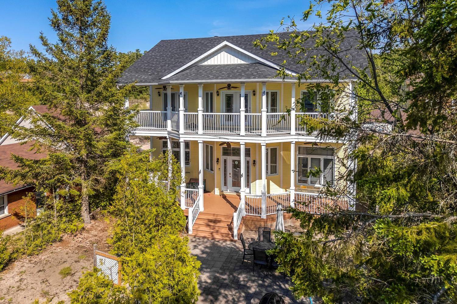 1107 Tiny Beaches RD S, Tiny, ON L0L 2T0