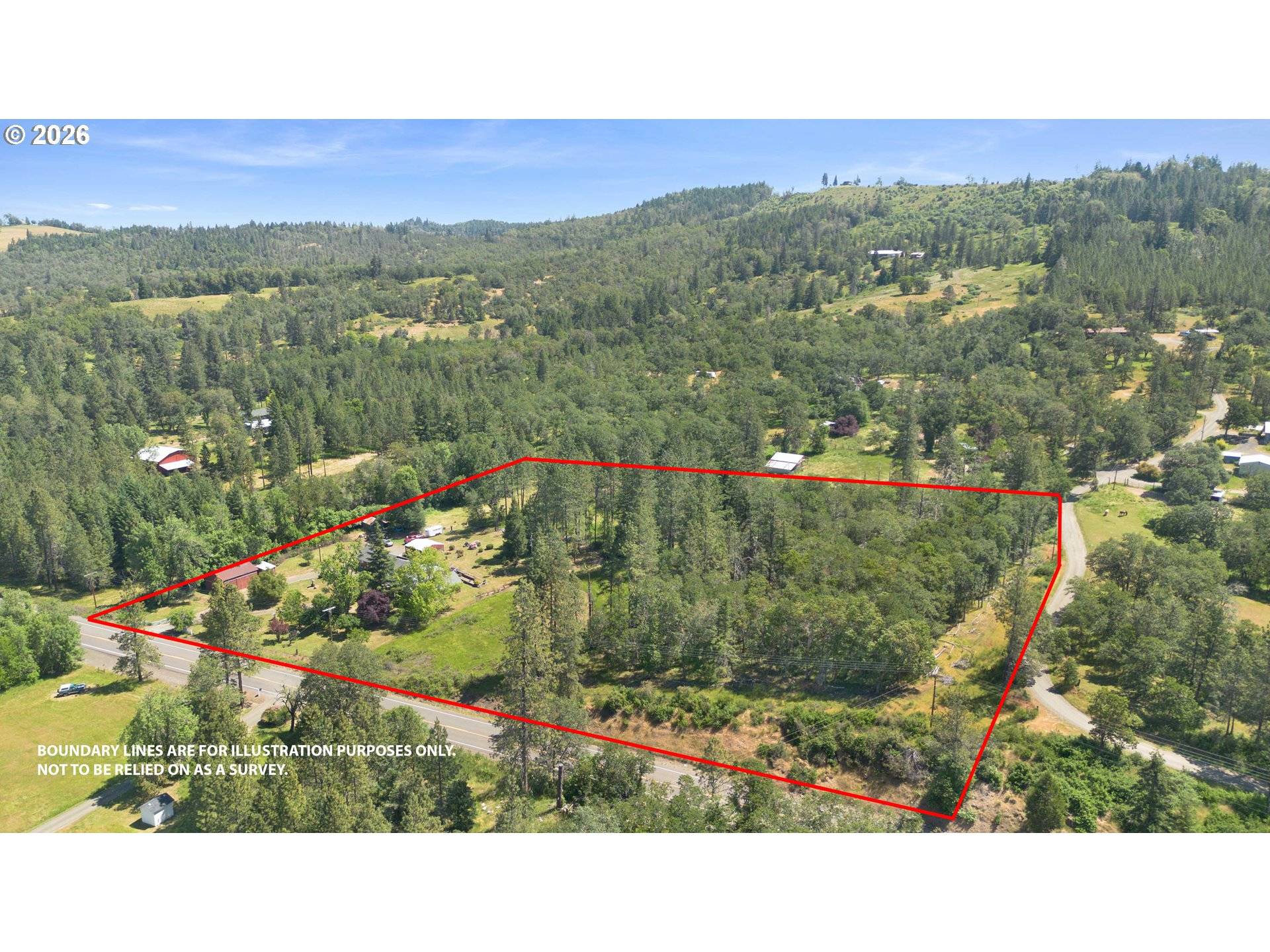 3301 COLONIAL RD, Roseburg, OR 97471
