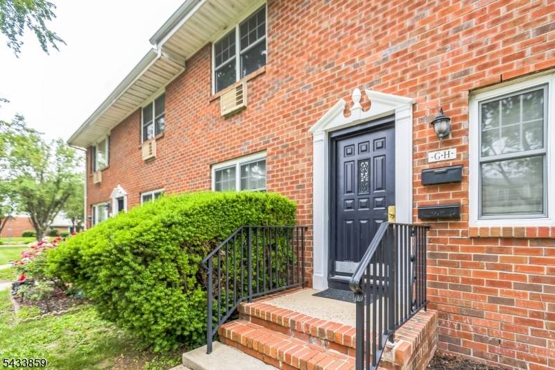 107-H The Orchards #H, East Windsor Twp., NJ 08520