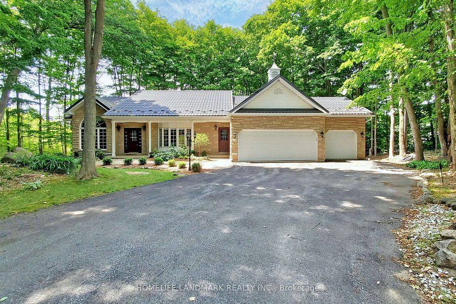 1976 Forest Valley DR, Innisfil, ON L9S 4A5