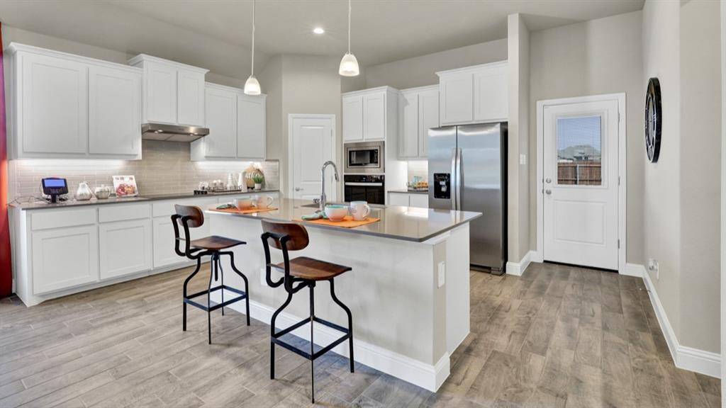 3281 GRAYTON Street, Grand Prairie, TX 76065