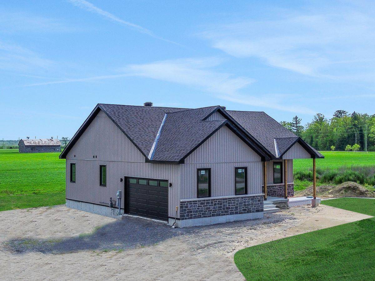 1920 CLARK RD, Clarence-rockland, ON K4K 1K7