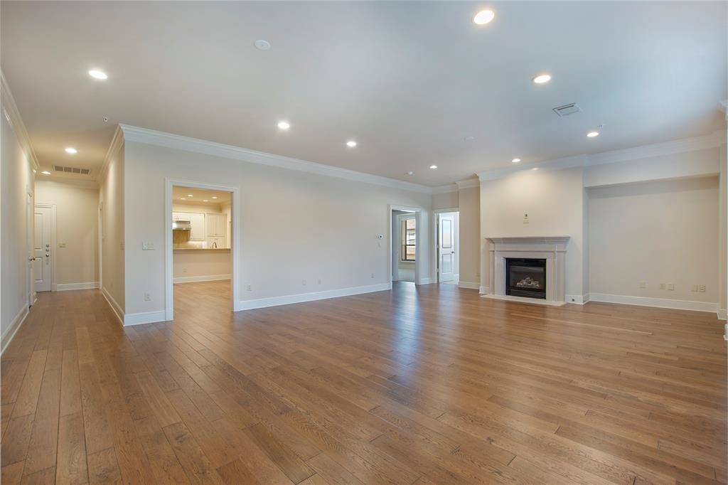 6525 Bandera Avenue #2F, Dallas, TX 75225