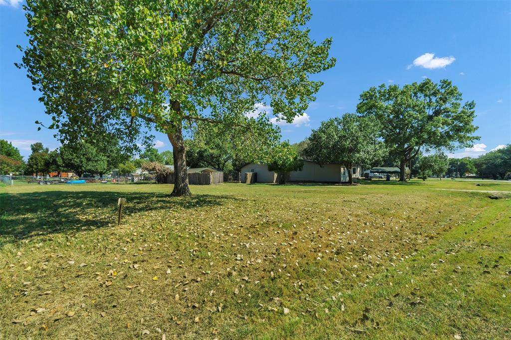 1941 Lariat Lane, Burleson, TX 76028