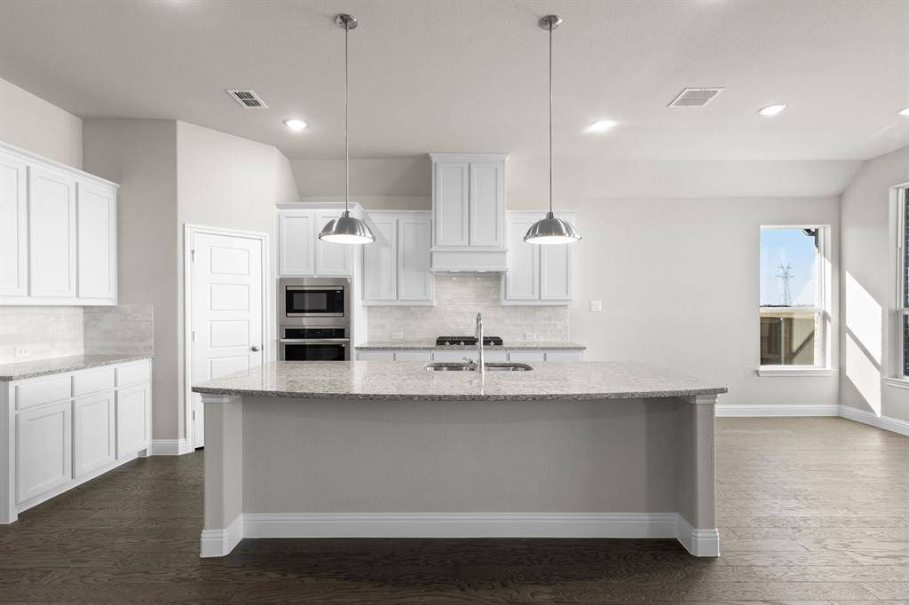 7809 Barley Field Street, Joshua, TX 76058