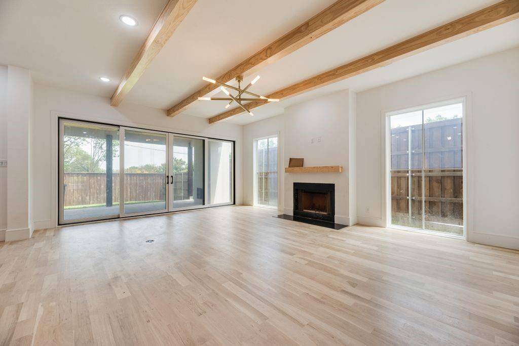 6367 Mccommas Boulevard, Dallas, TX 75214