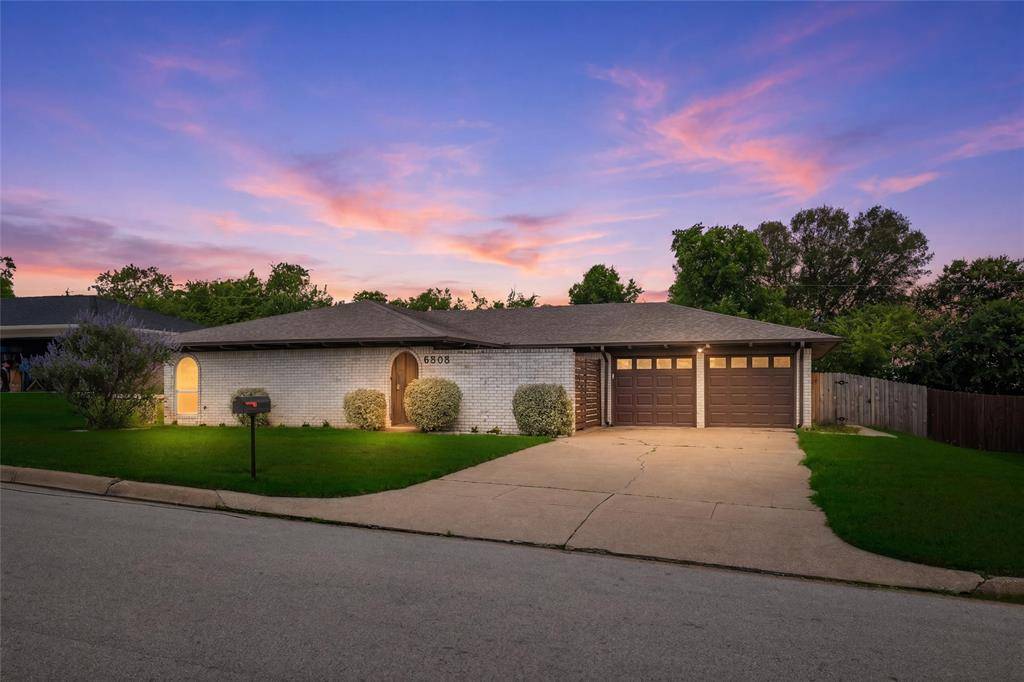 6808 Winifred Drive, Fort Worth, TX 76133