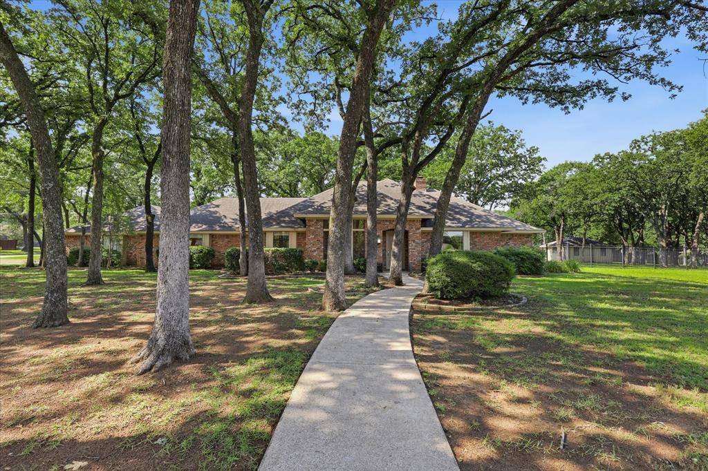 875 Lake Wood Drive, Southlake, TX 76092