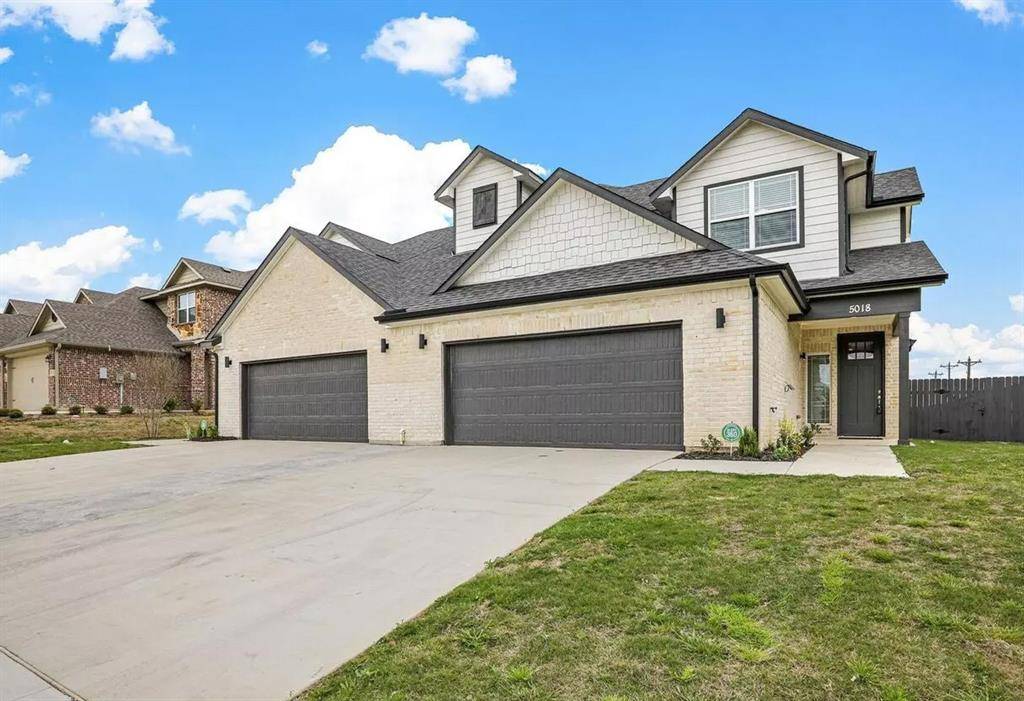 5018 Villas Drive, Sanger, TX 76266