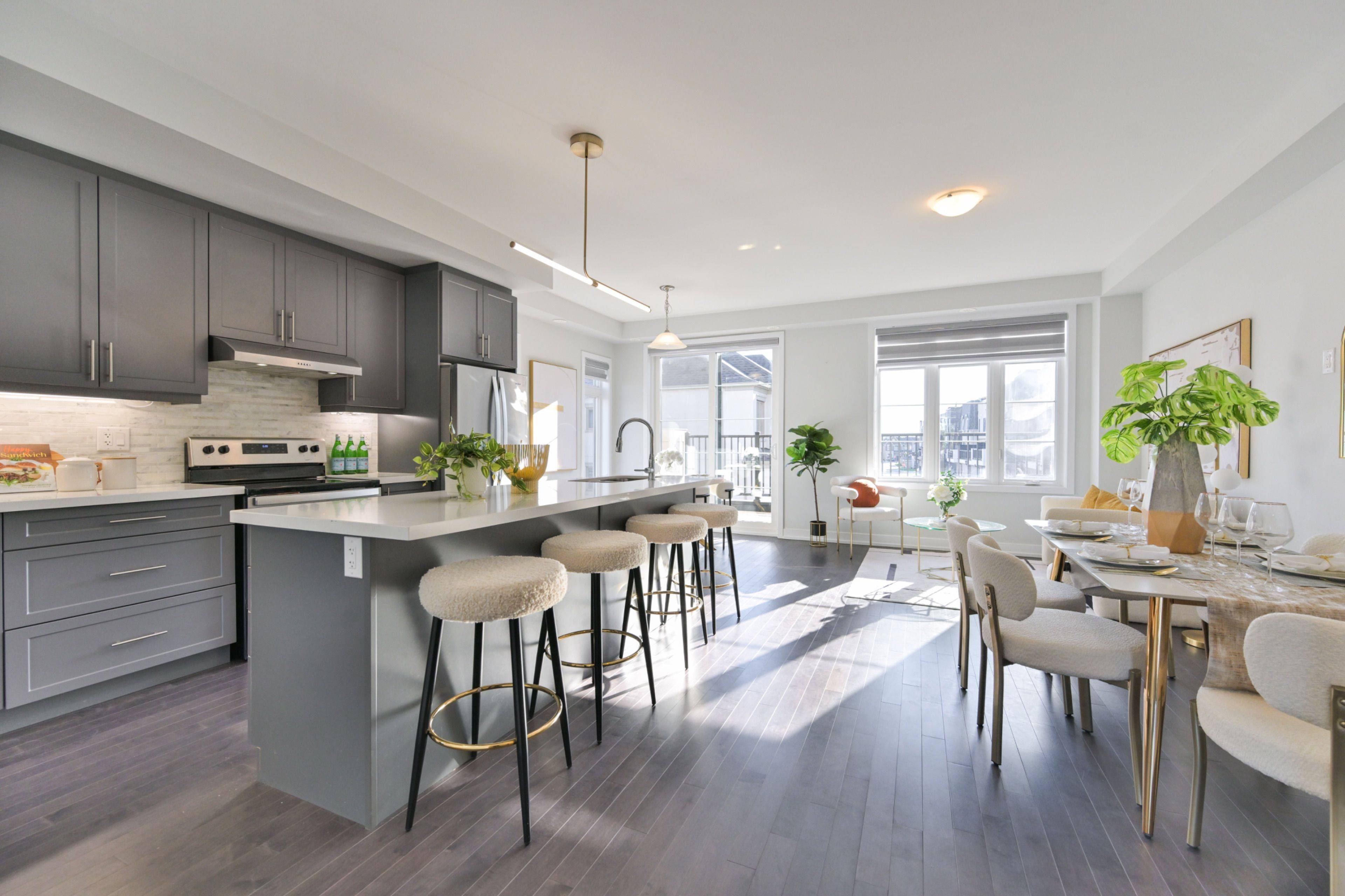9654 Kennedy RD, Markham, ON L6C 3J7