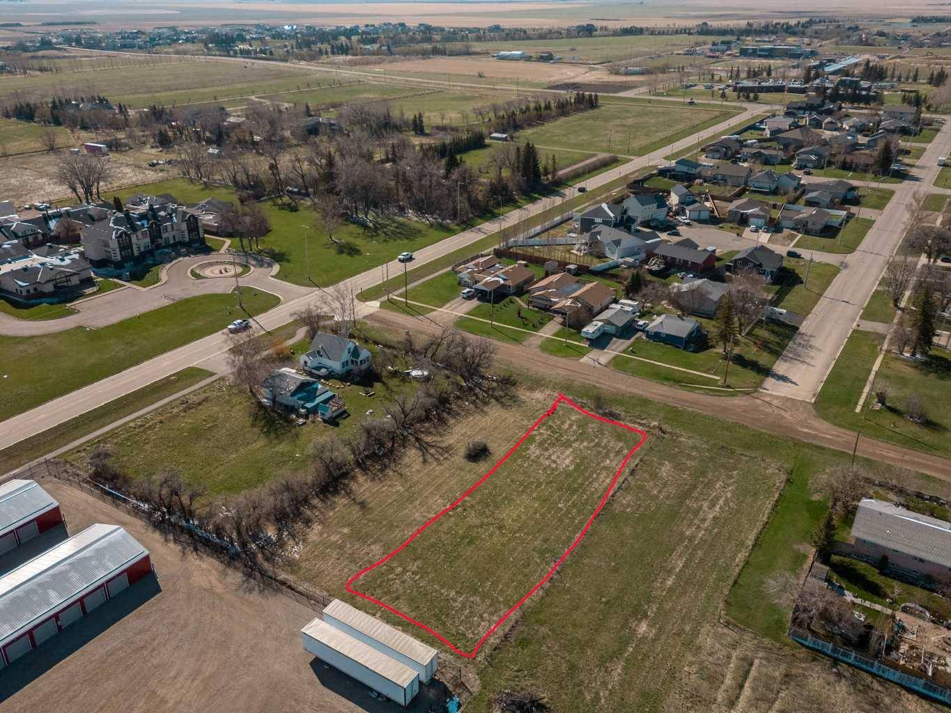 317 E 400 N, Raymond, AB T0K 2S0