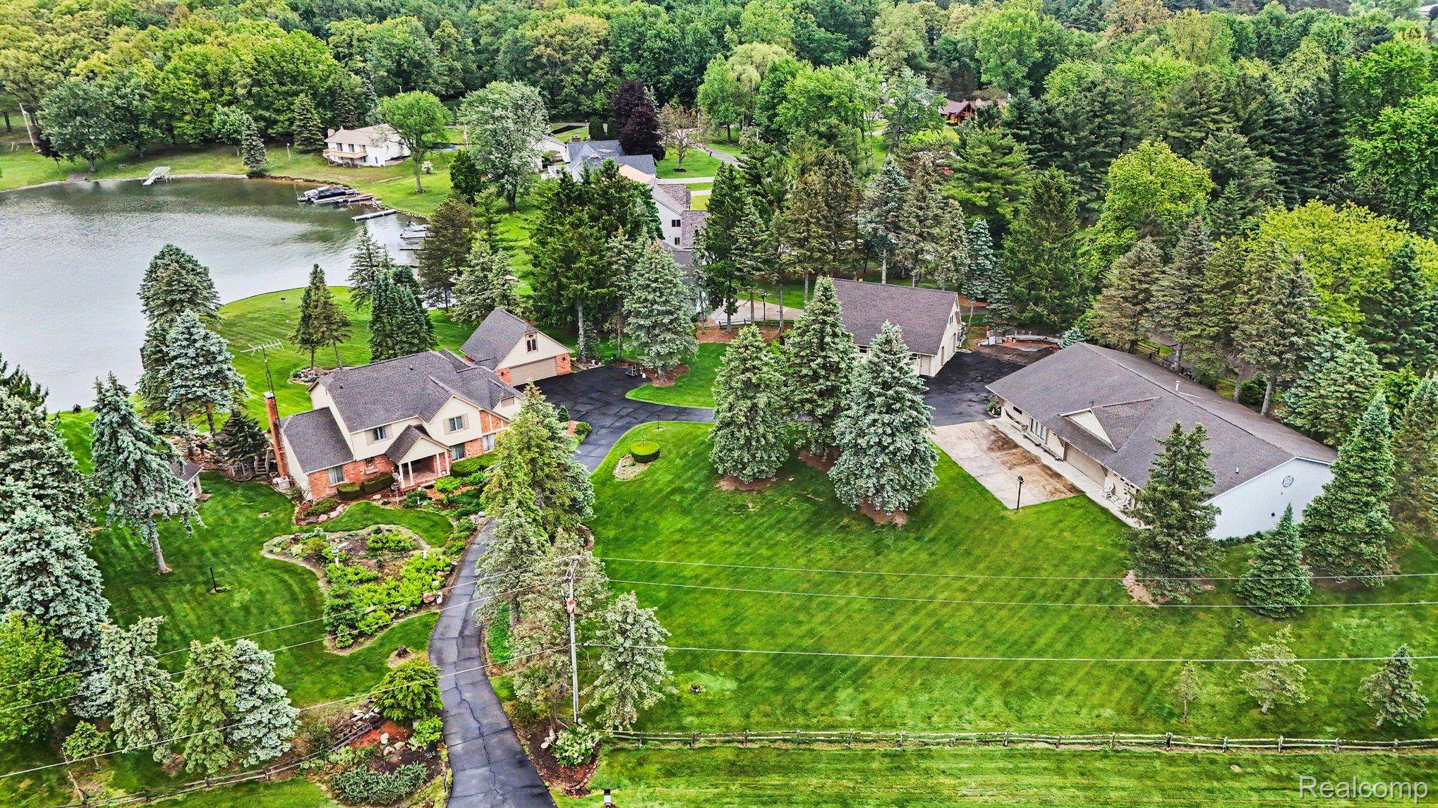 10391 Hills Lane DR, Atlas Township, MI 48438