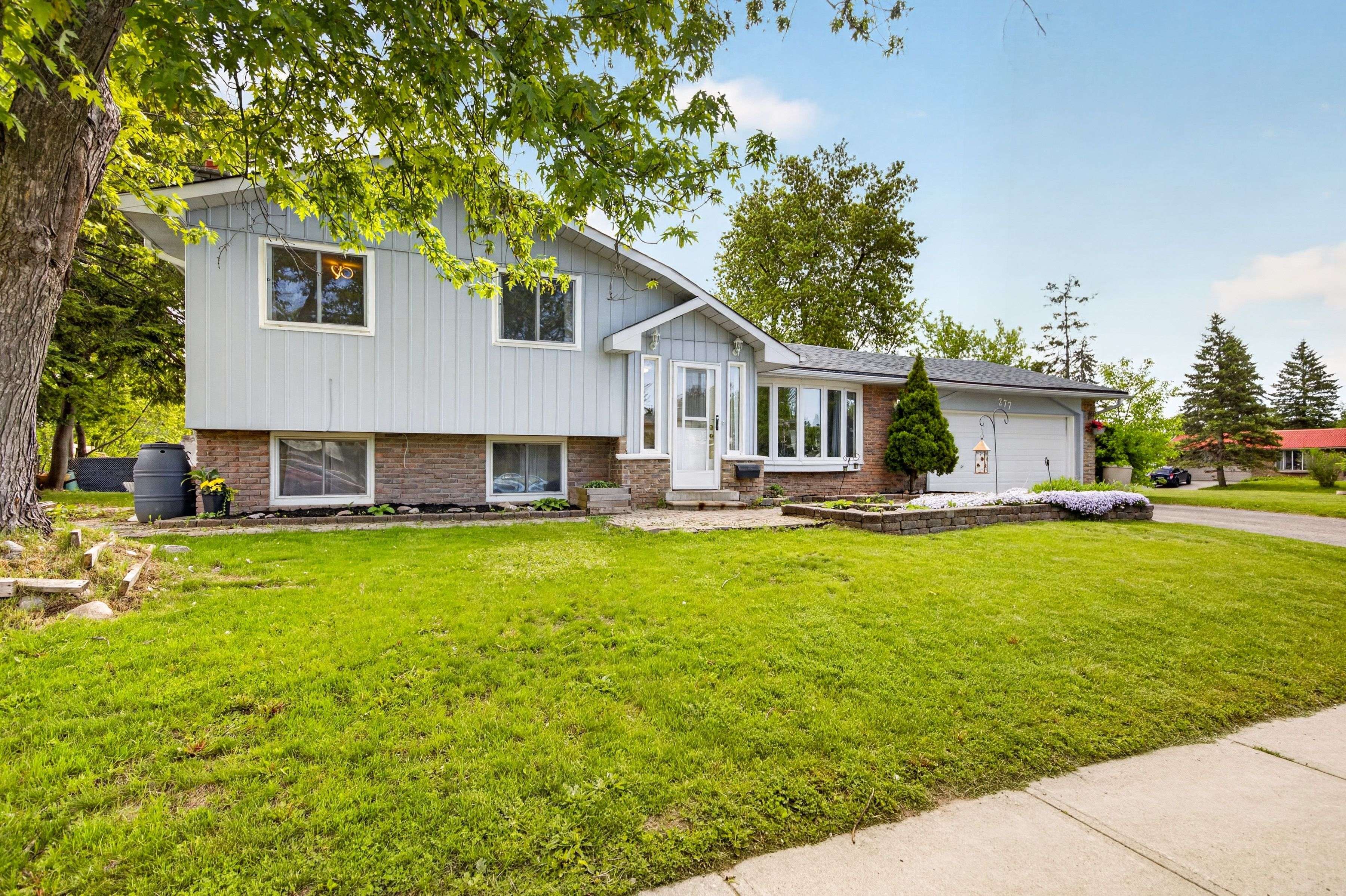 277 PINE DR, Barrie, ON L4N 4J1