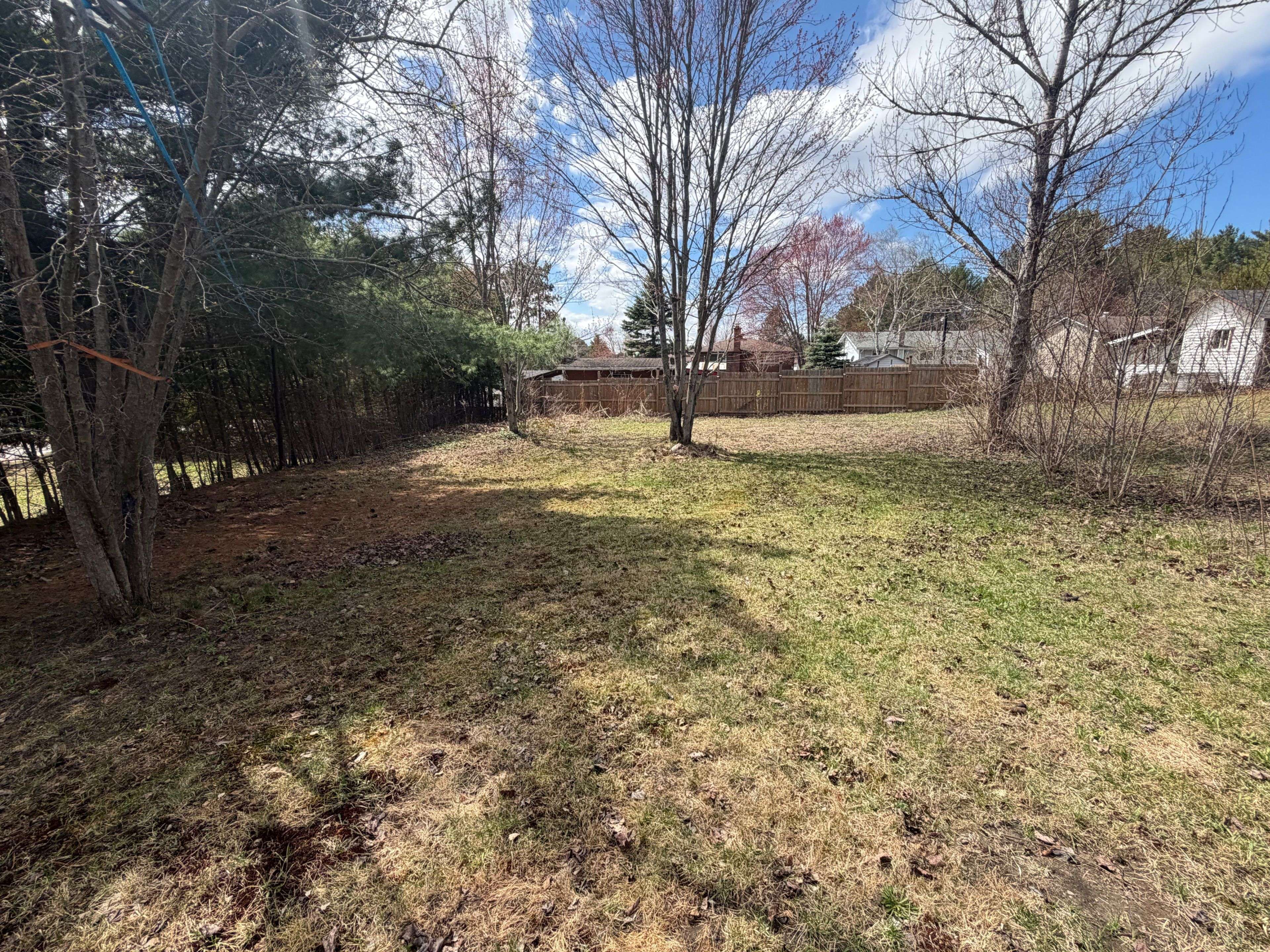 320 Eighth ST, Mattawa, ON P0H 1V0