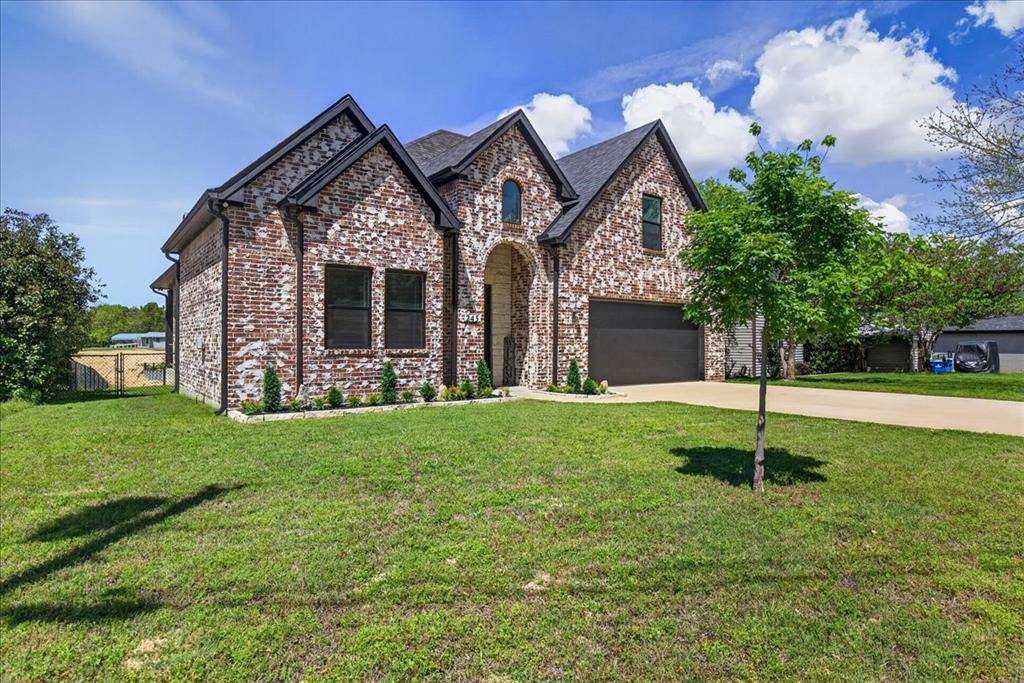 245 Autumn Wood Trail, Gun Barrel City, TX 75156