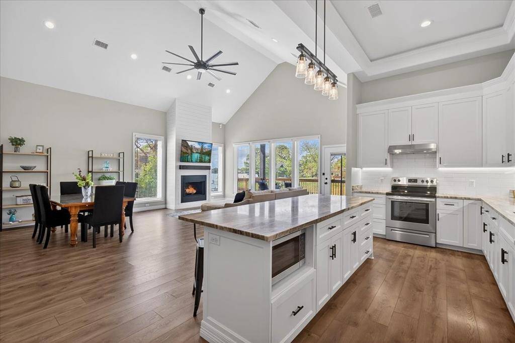245 Autumn Wood Trail, Gun Barrel City, TX 75156