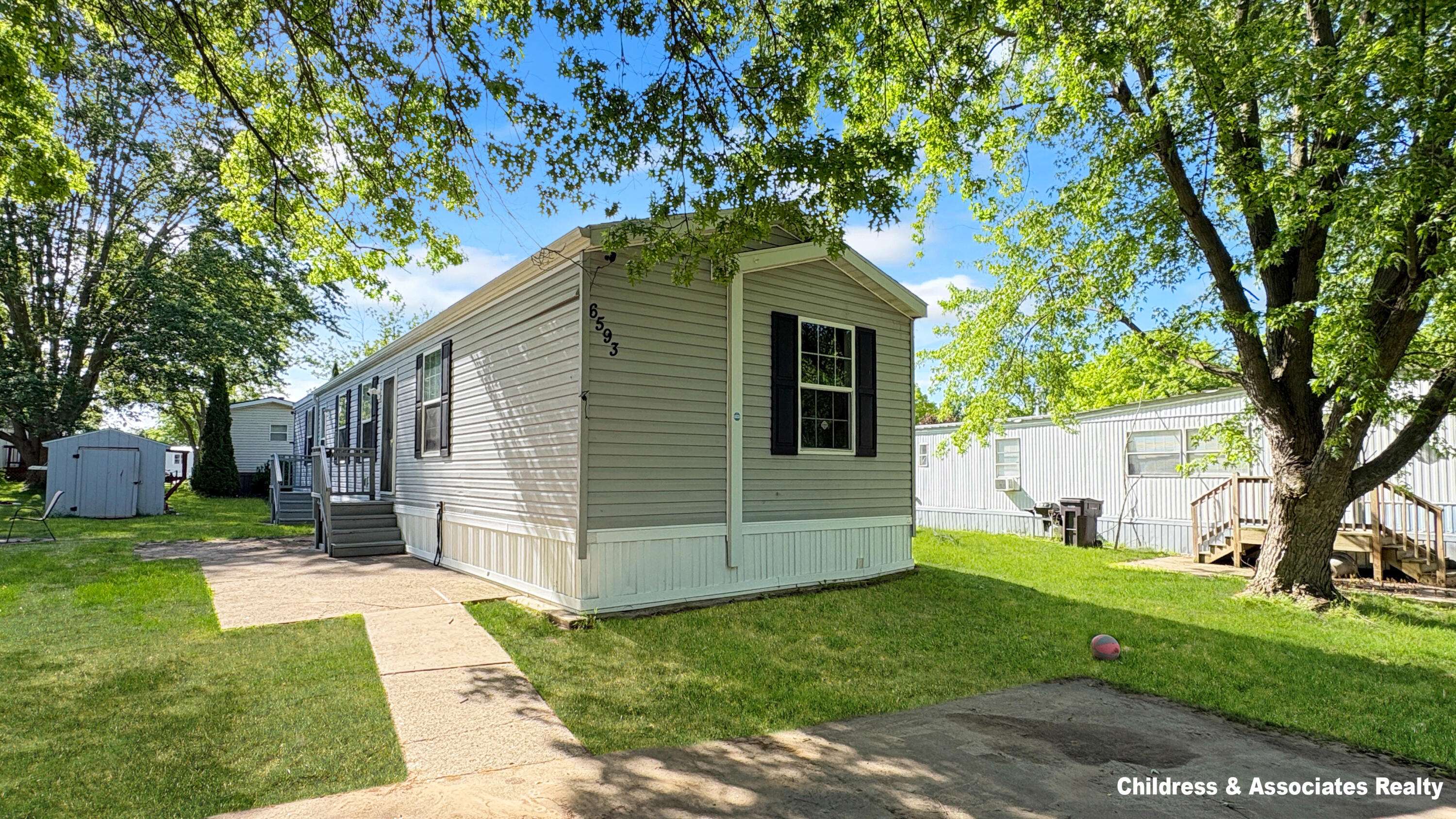 6593 Cobbler CT SE, Caledonia Twp, MI 49316